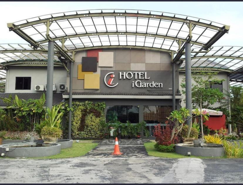 I Garden Hotel Ipoh Kültér fotó